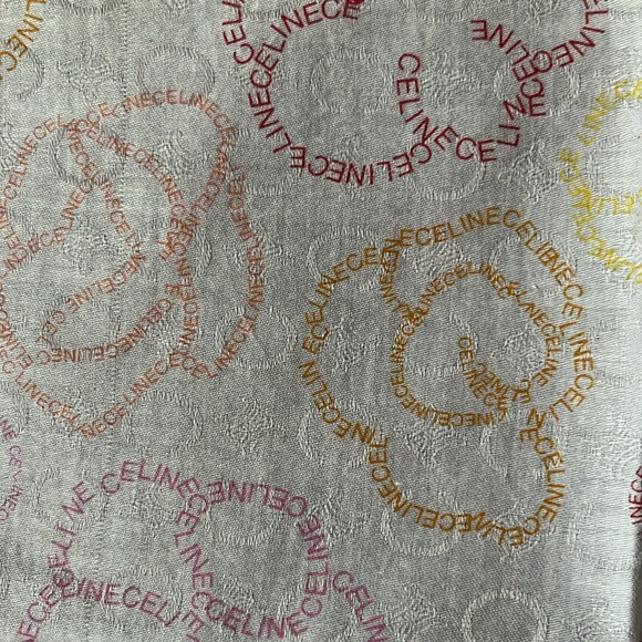 Woman’s scarf by Celine - Picture 4 of 9